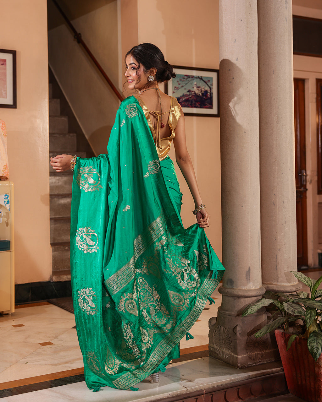Sea Green Sparrow Motif Silk Saree